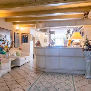 *** Hotel Cavour Itália