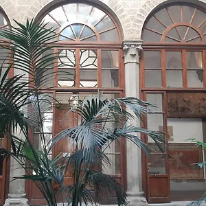 Apartment Palazzo Capponi Alle Rovinate, Florence