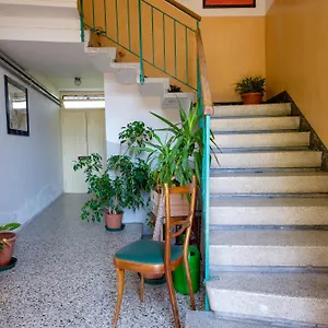 https://la-casa-imperfetta.hotelinveneto.com