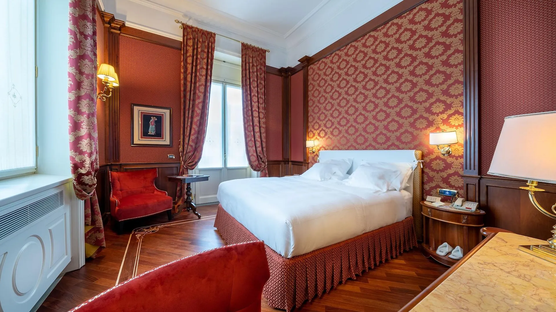Palazzo Montebello Florence 4*,